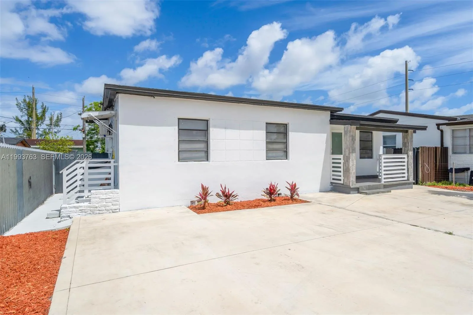 667 E 20th St, Hialeah FL 33013