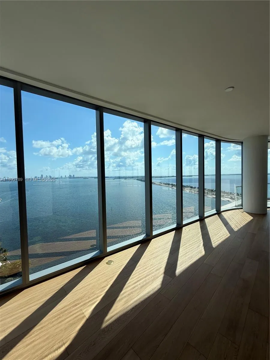 175 SE 25th Rd # 2101, Miami FL 33129