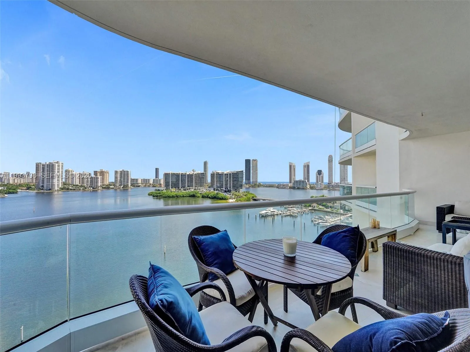 7000 Island Blvd # 1207, Aventura FL 33160