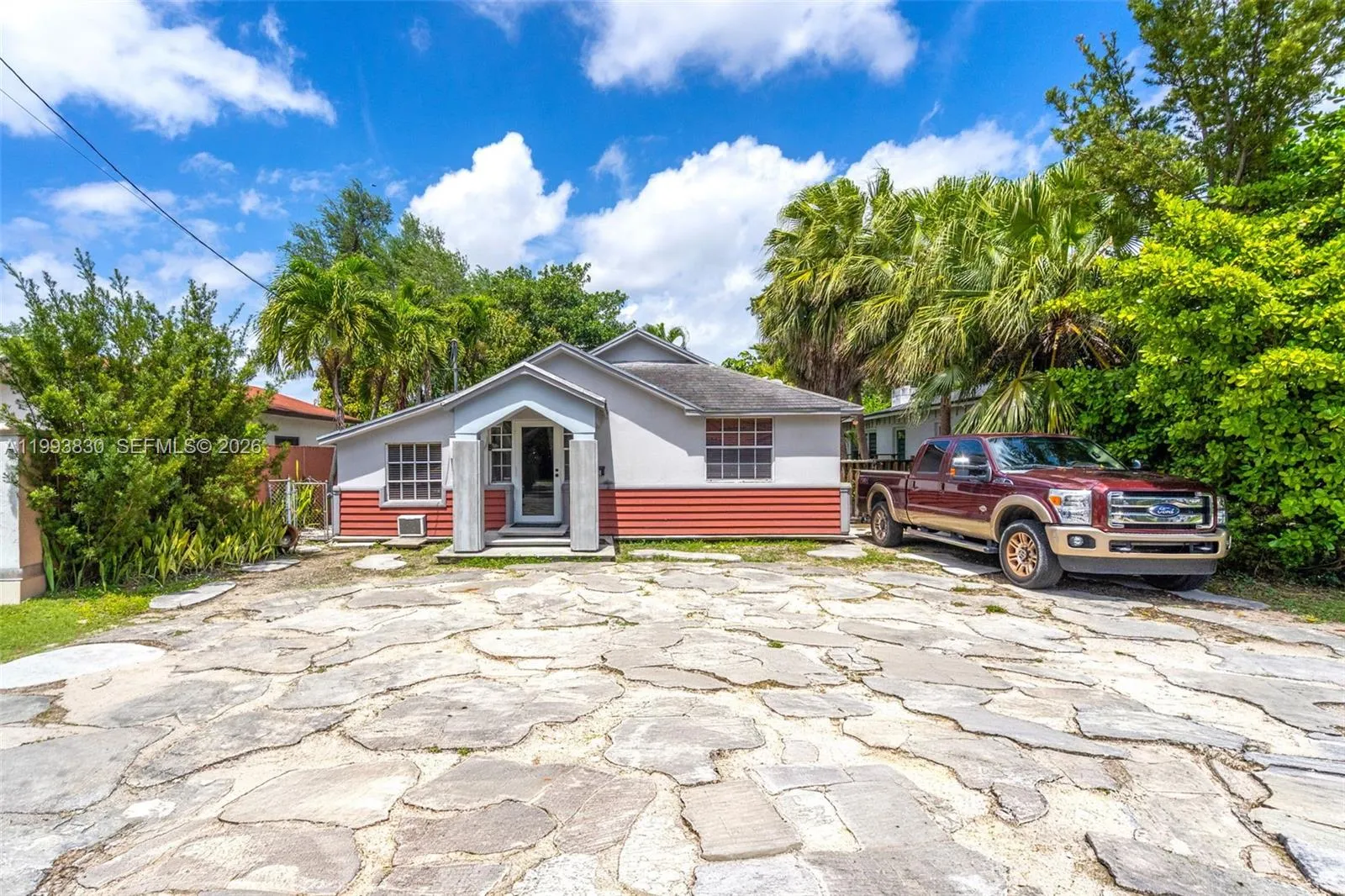 2 bedroom 1 bath for rent at 6295 SW 29th St # 1, Miami FL 33155