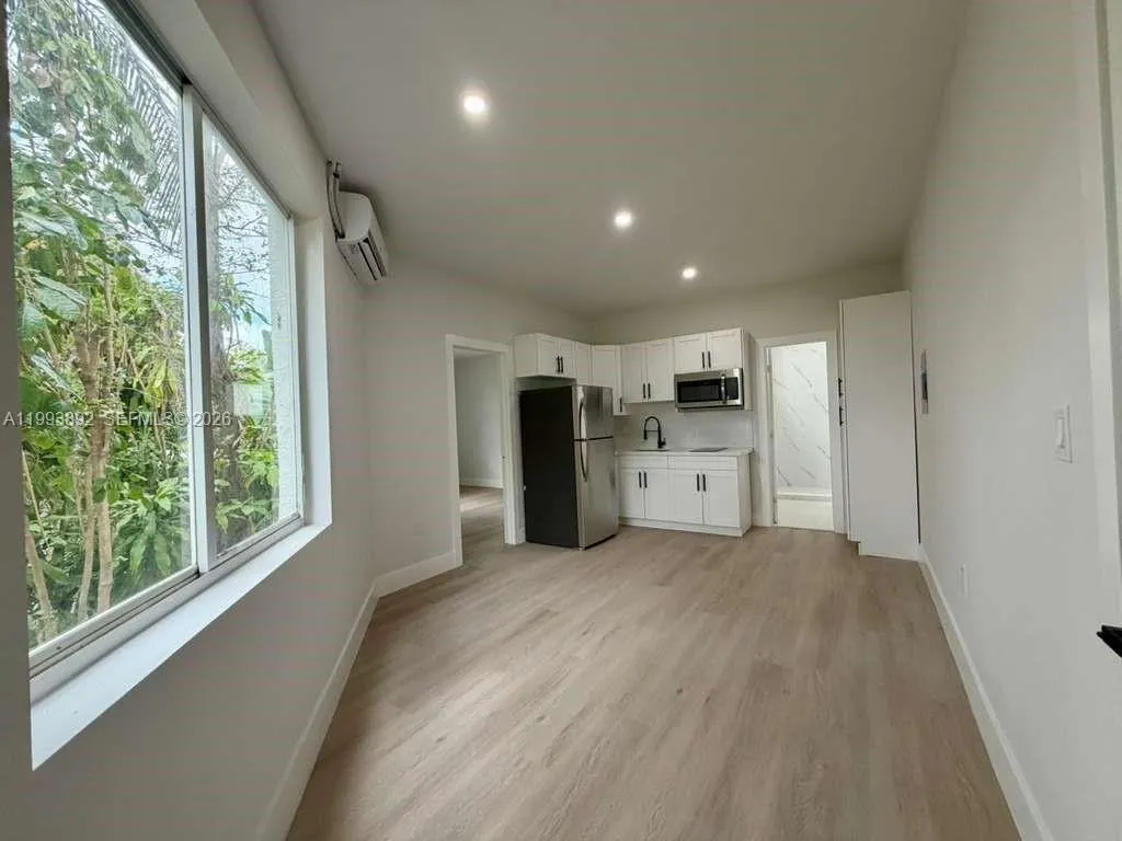 1 bedroom 1 bath for rent at 2425 SW 6th St # 14, Miami FL 33135