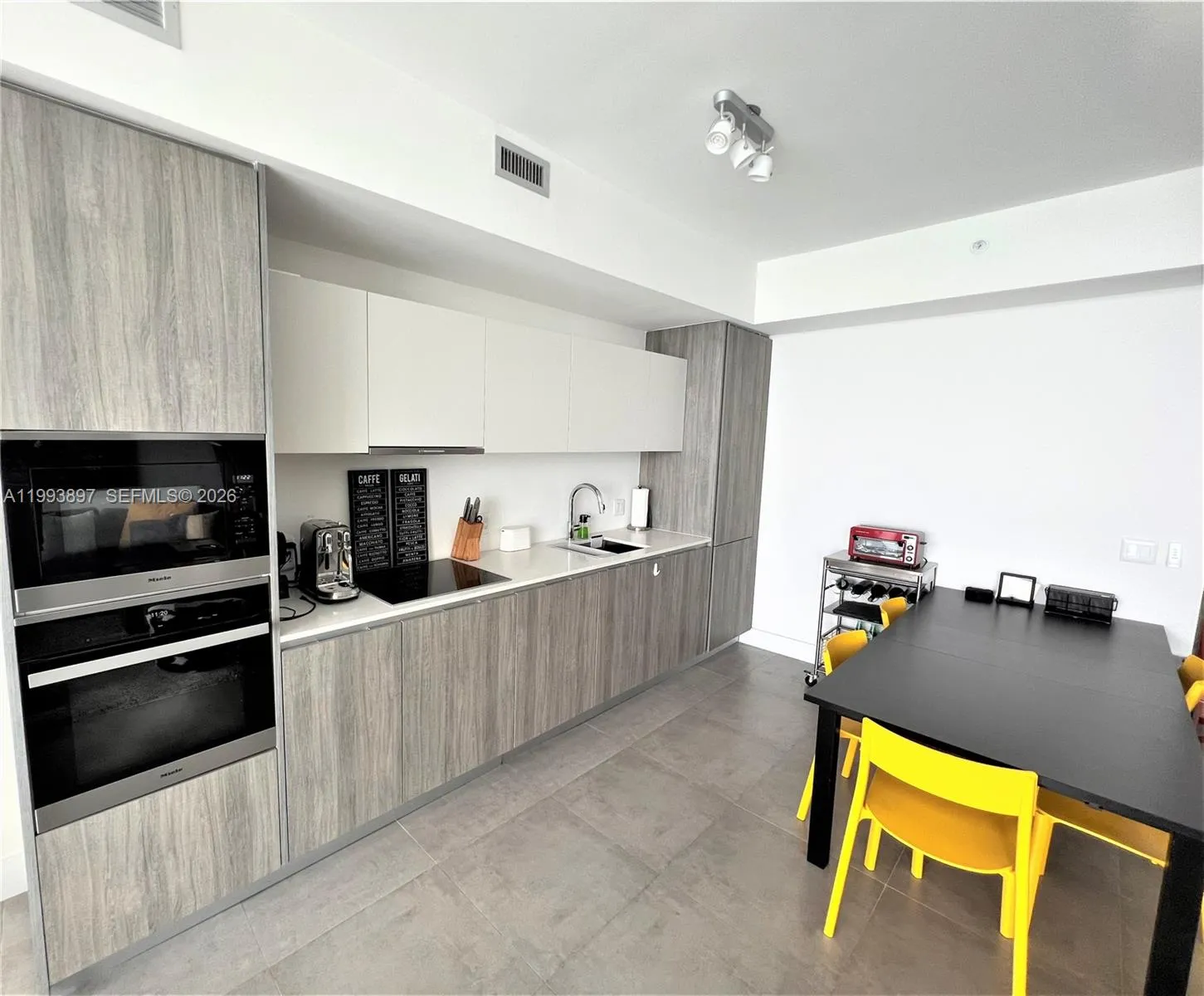 2900 NE 7th Ave # 2204, Miami FL 33137