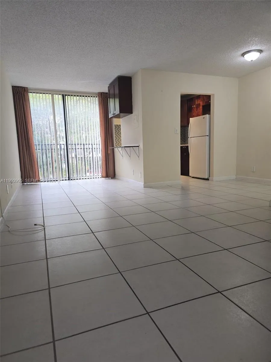 17021 N Bay Rd # 225, Sunny Isles Beach FL 33160