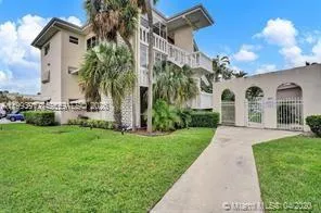 141 NE 10th Ave # 29B, Hallandale Beach FL 33009