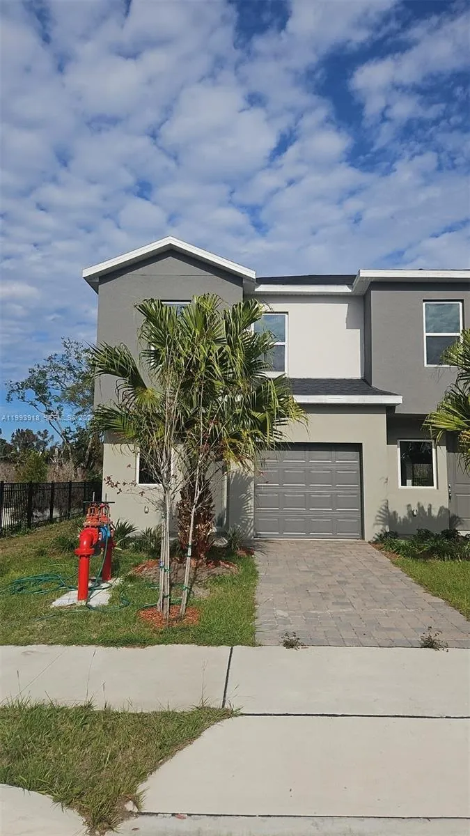 3 bedroom 2 bath for sale at 1201 SOUTHSTATION PL # 101, Orlando FL 32809