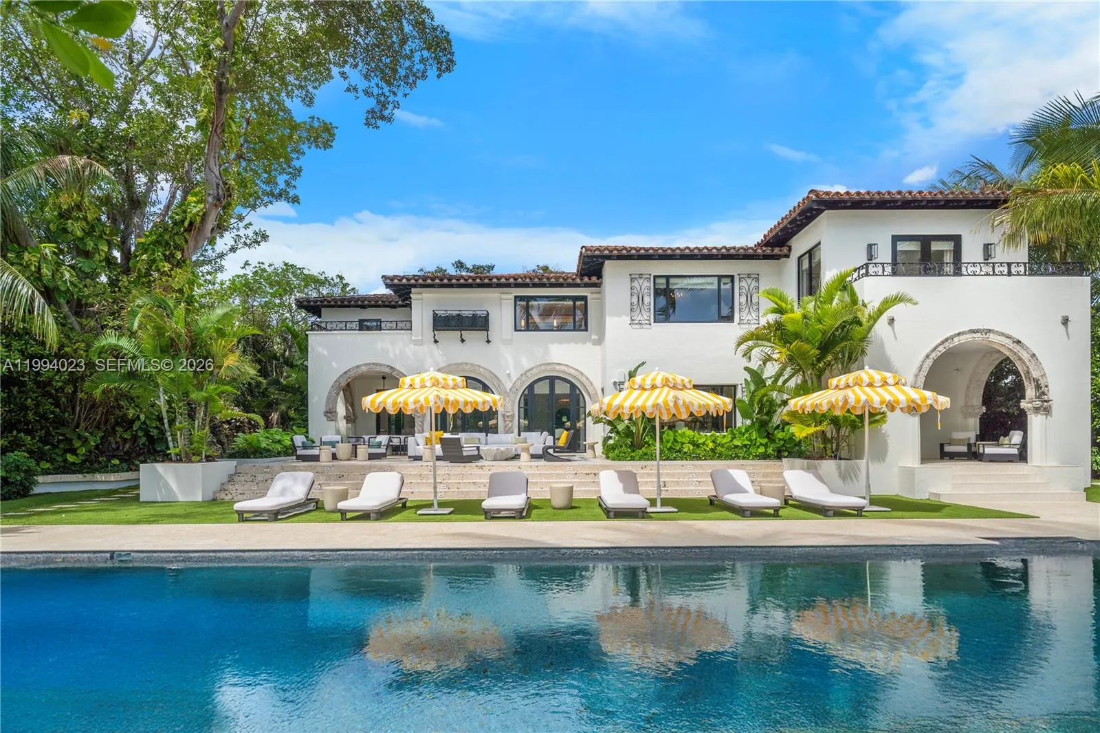 3681 Flamingo Dr, Miami Beach FL 33140