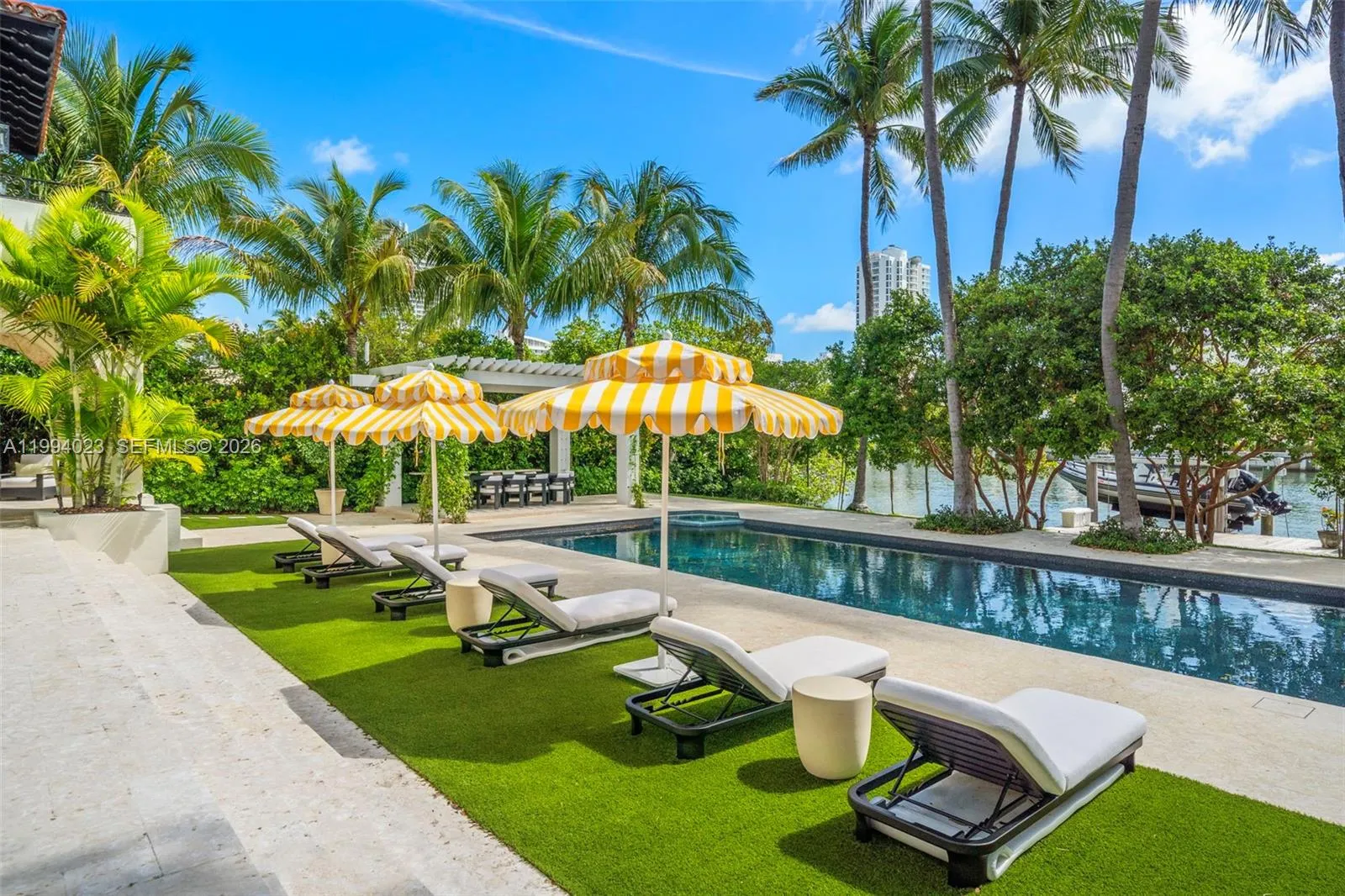 3681 Flamingo Dr, Miami Beach FL 33140