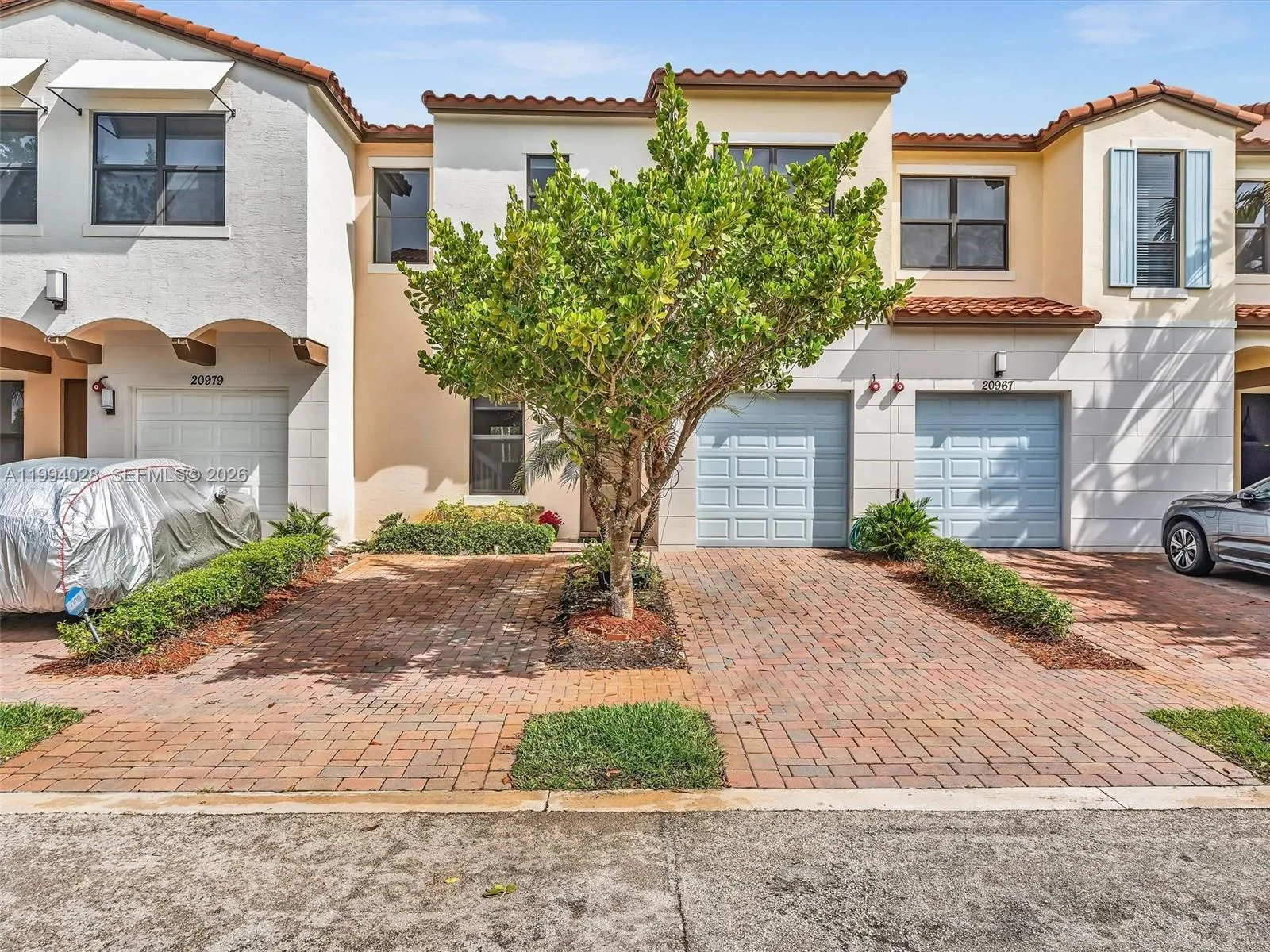 20973 NW 1st Dr, Pembroke Pines FL 33029