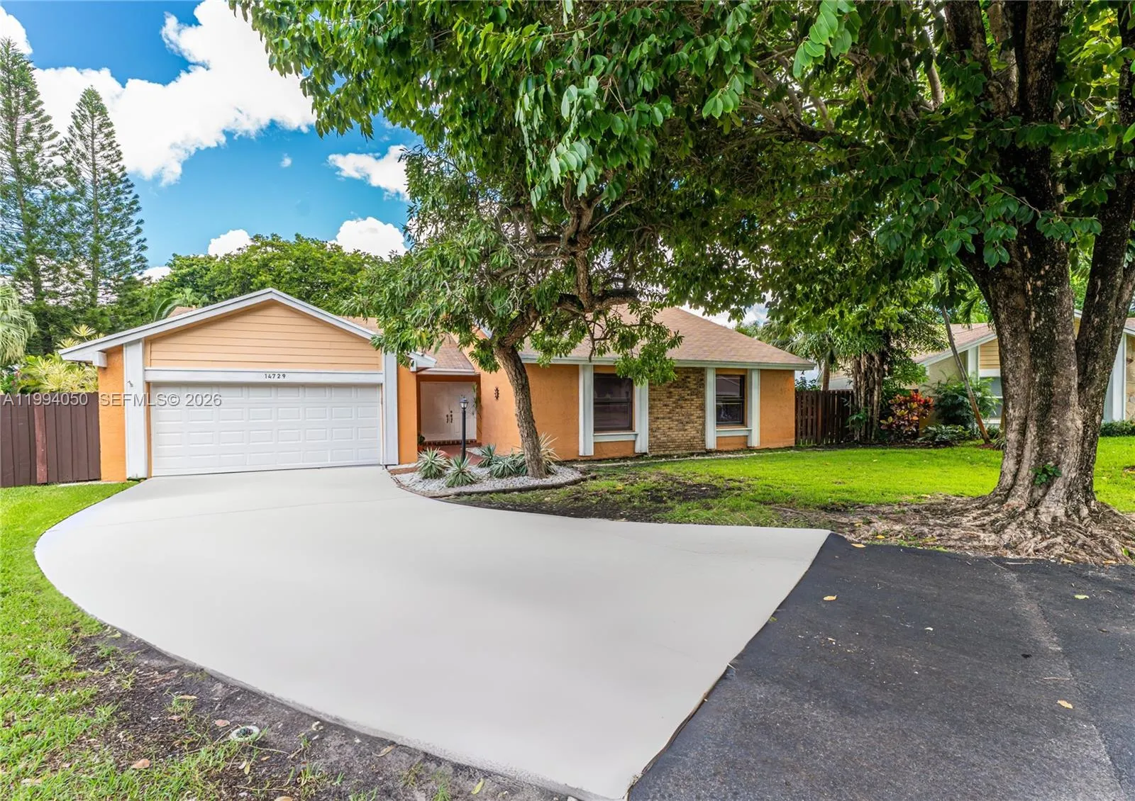 4 bedroom 2 bath for sale at 14729 SW 53rd Ter, Miami FL 33185