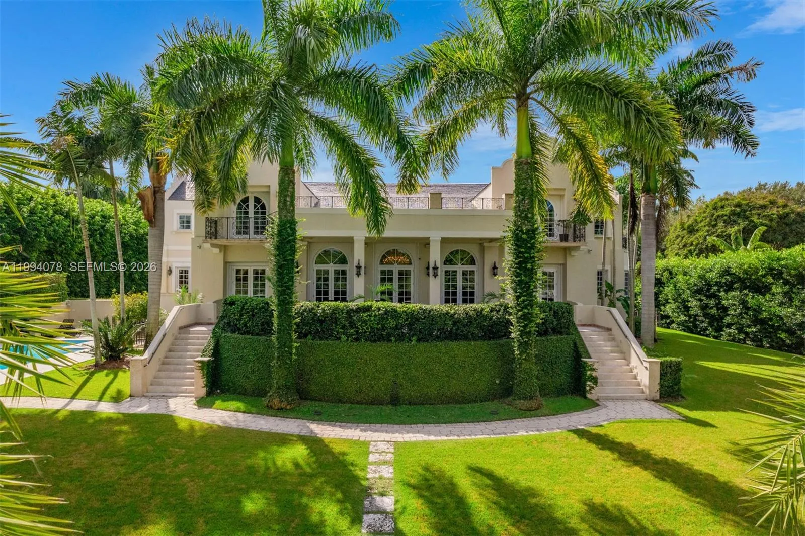 585 Arvida Pkwy, Coral Gables FL 33156