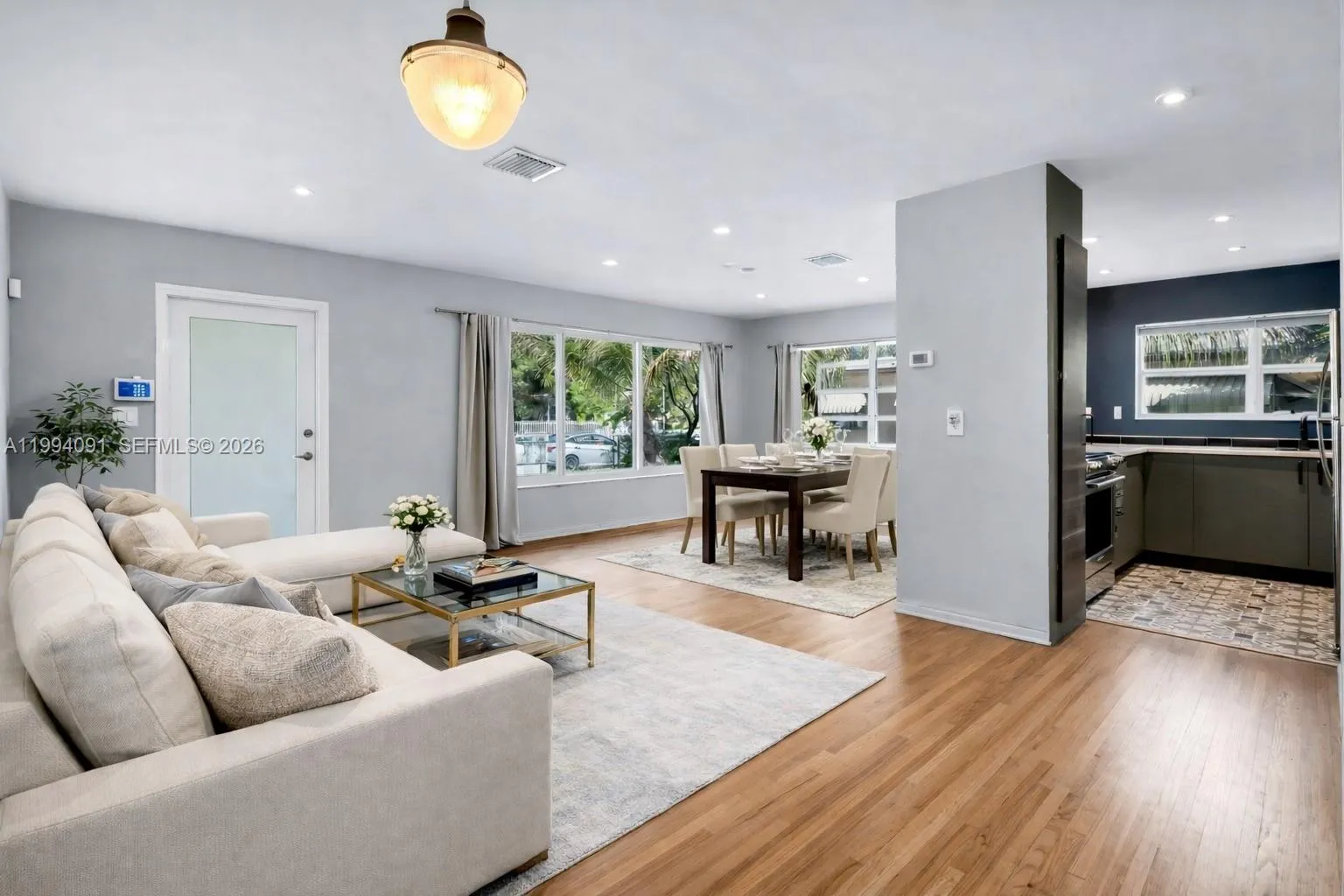 517 S 19th Ave, Hollywood FL 33020