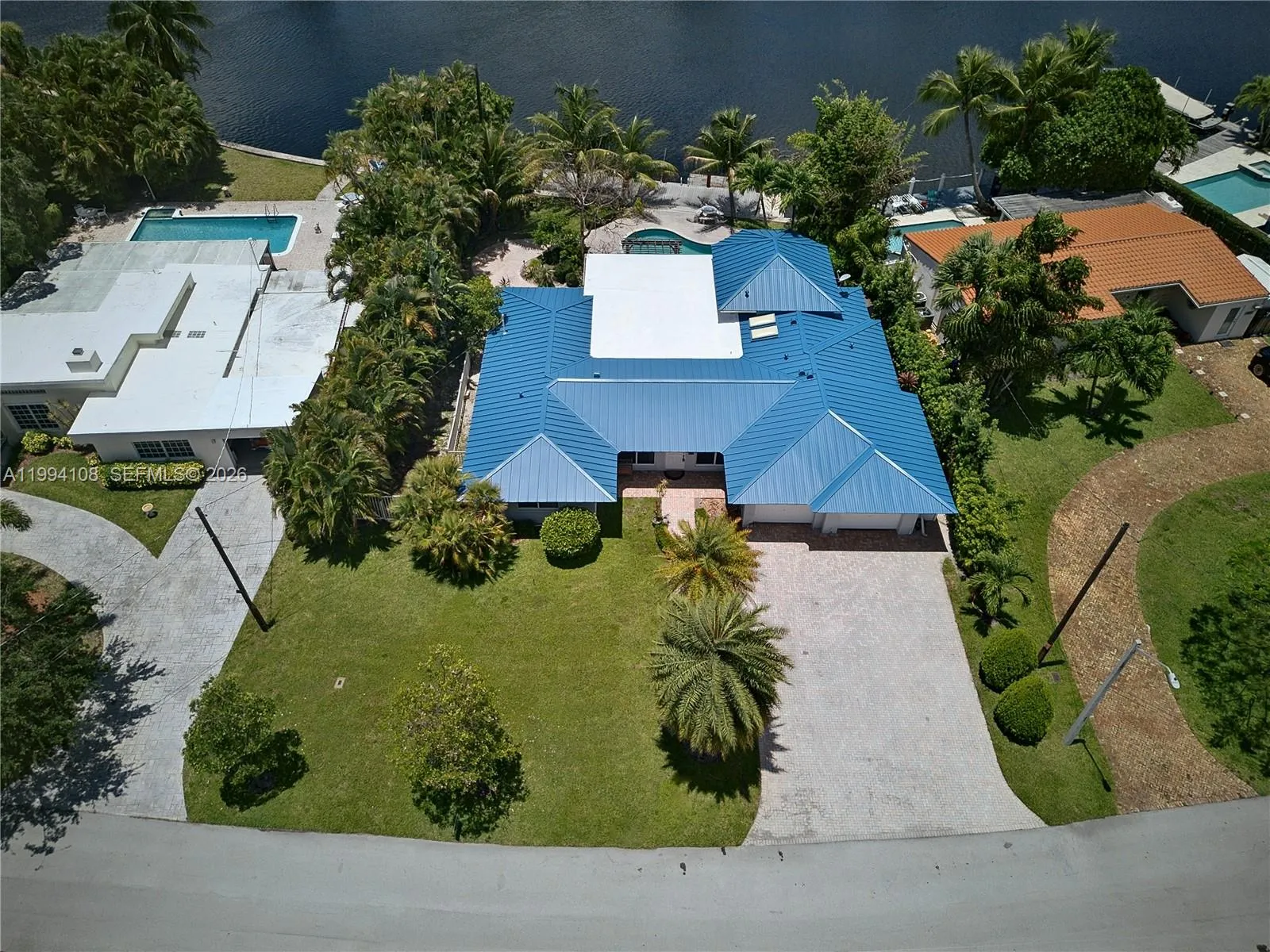 2801 Coral Shores Dr, Fort Lauderdale FL 33306