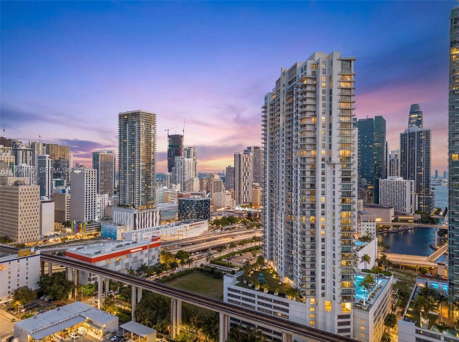1 bedroom 1 bath for sale at 90 SW 3rd St # 1105, Miami FL 33130