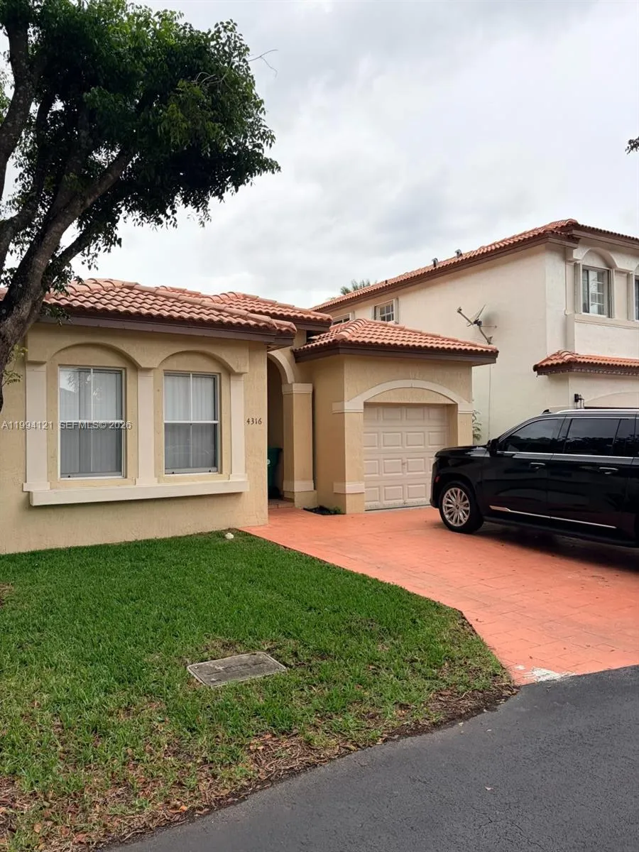 4316 NW 113 TH CT, Doral FL 33178