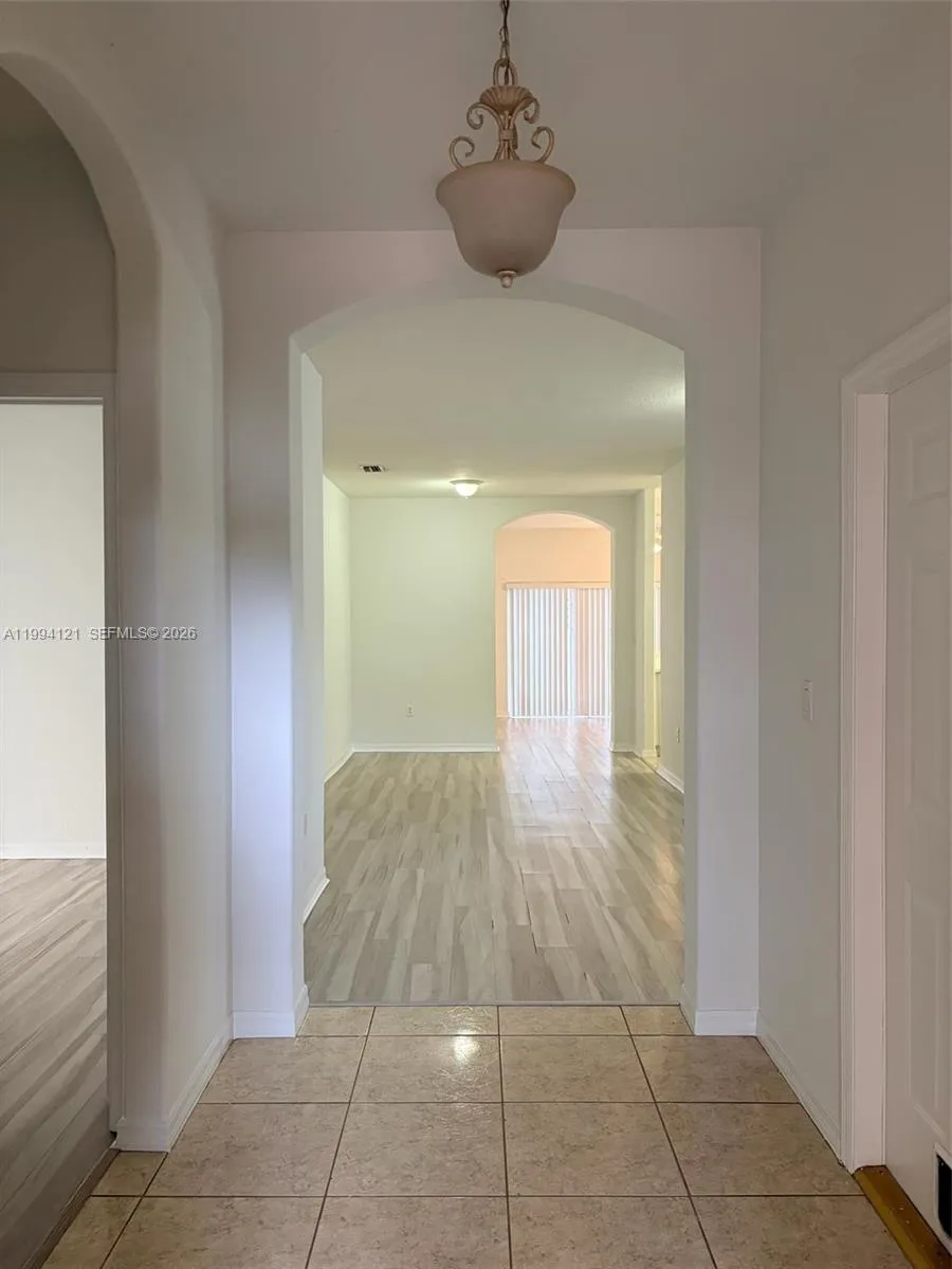 4316 NW 113 TH CT, Doral FL 33178