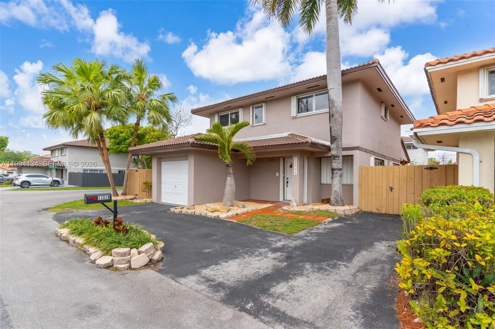 11319 SW 73rd Ln, Miami FL 33173