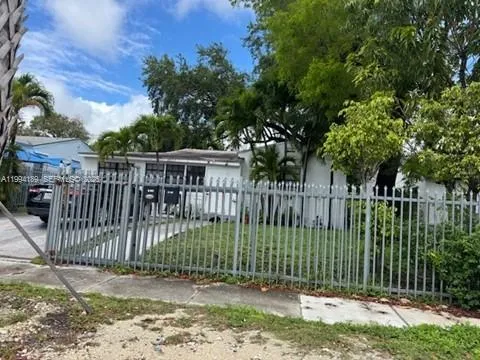 97 NW 69th St, Miami FL 33150
