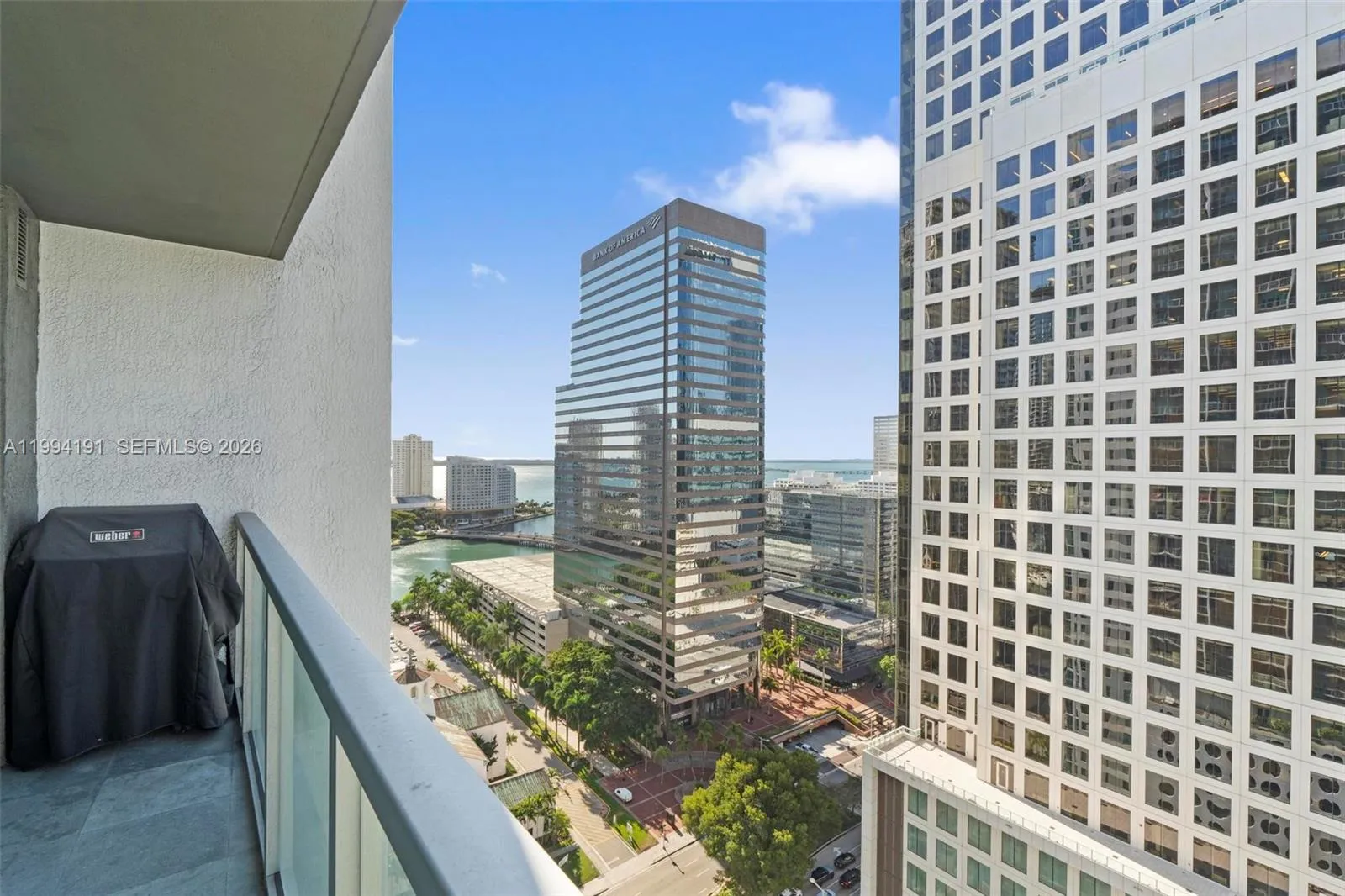 2 bedroom 2 bath for sale at 500 Brickell Ave # 2510, Miami FL 33131
