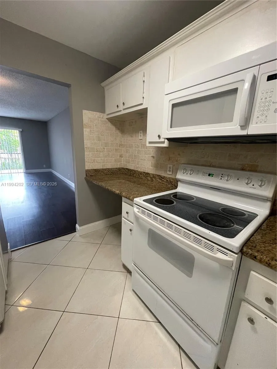 5961 N Falls Cir Dr # 309, Lauderhill FL 33319