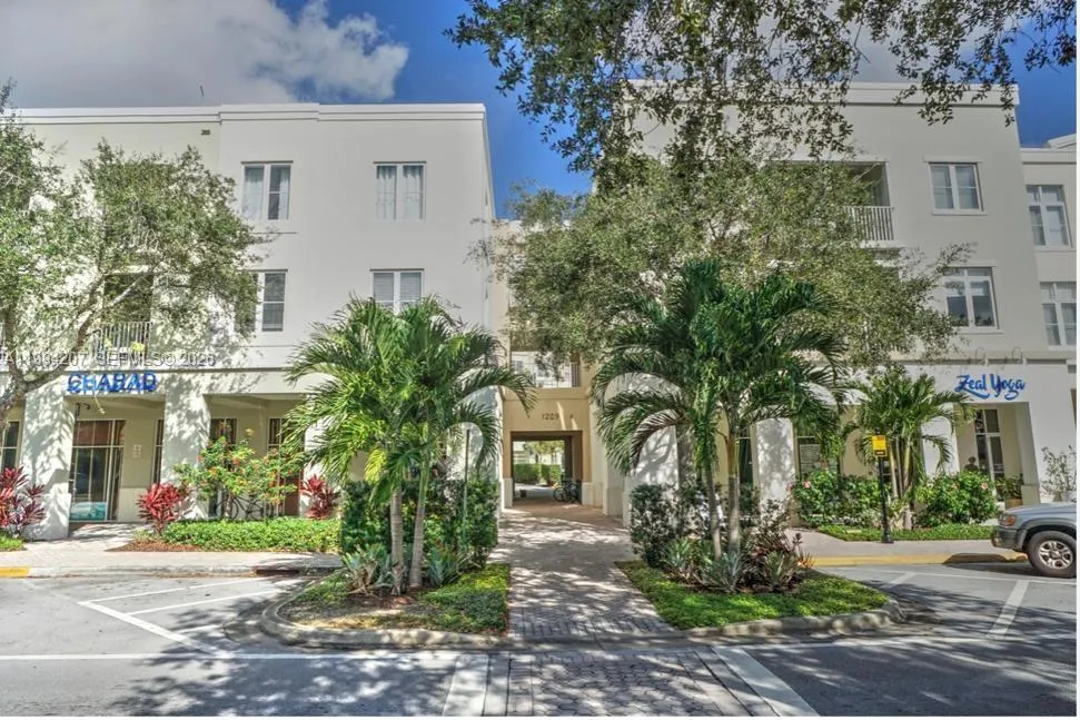 1 bedroom 1 bath for rent at 1209 Main St # 315, Jupiter FL 33458