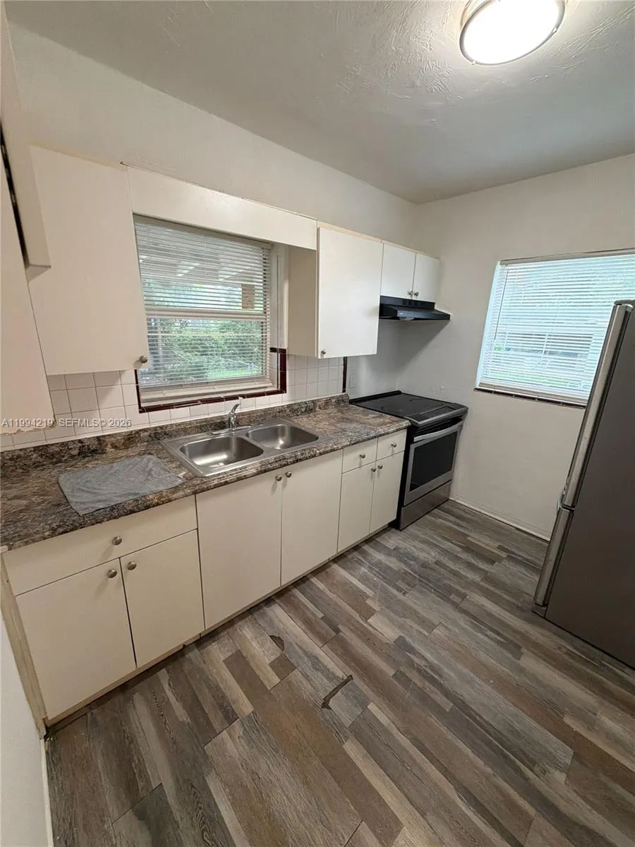 1026 NW 50th St # 1, Miami FL 33127