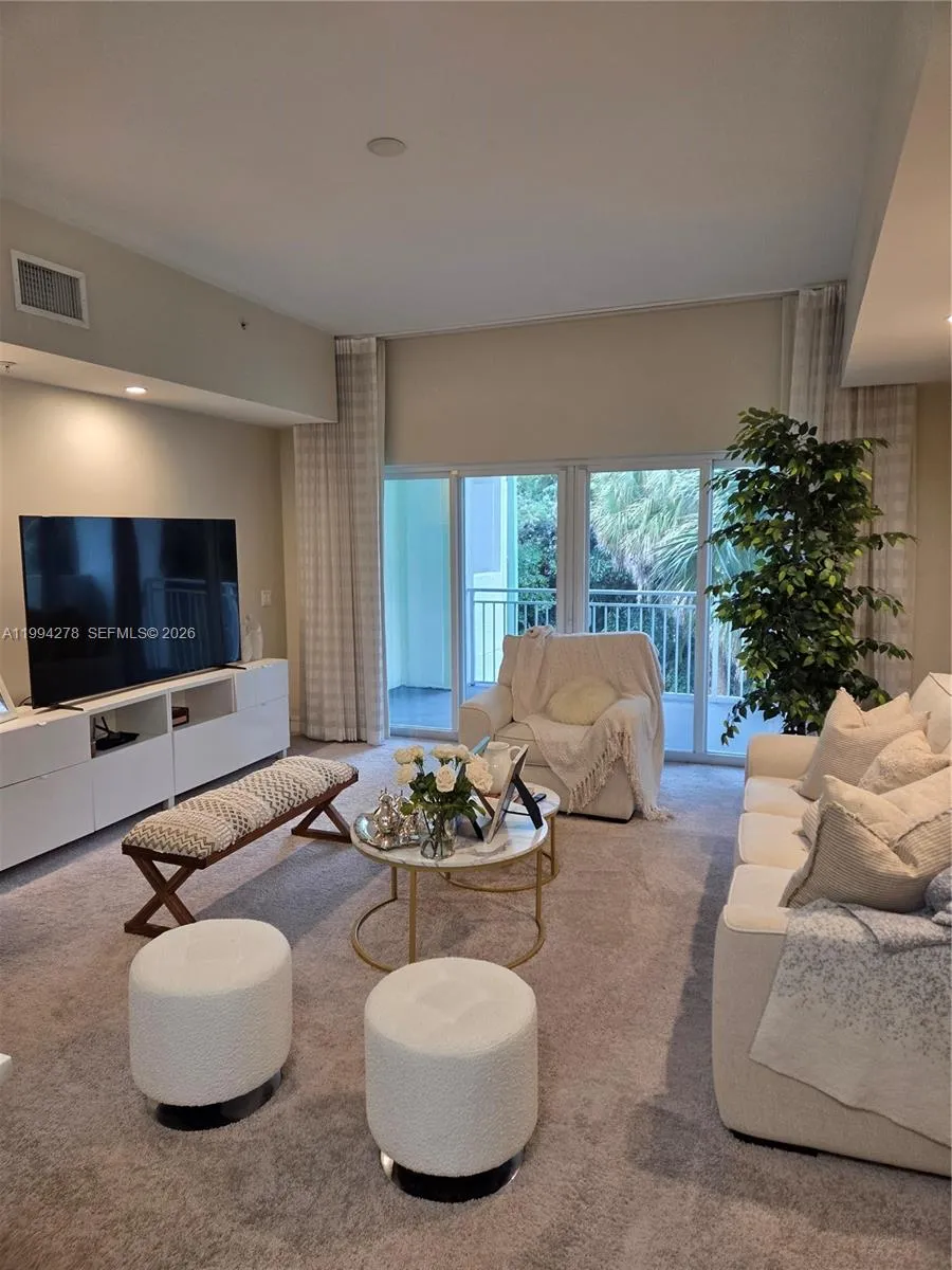 5300 NW 87th Ave # 416, Doral FL 33178