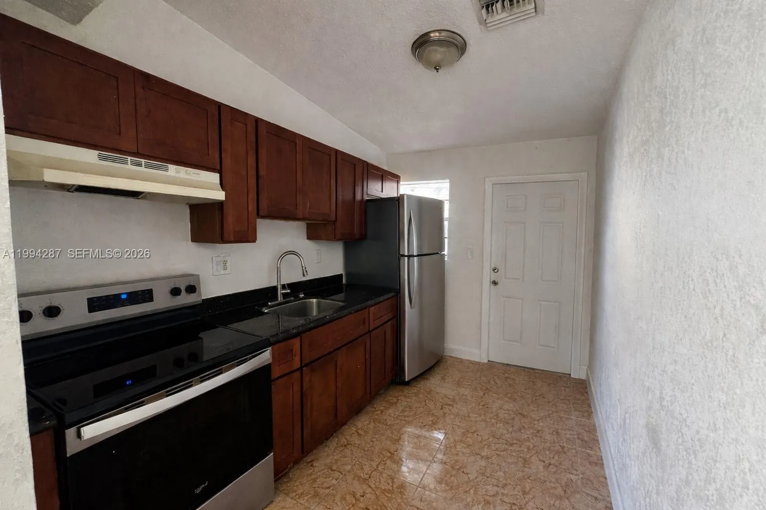 2 bedroom 1 bath for rent at 1950 Washington Ave # 2, Opa-Locka FL 33054