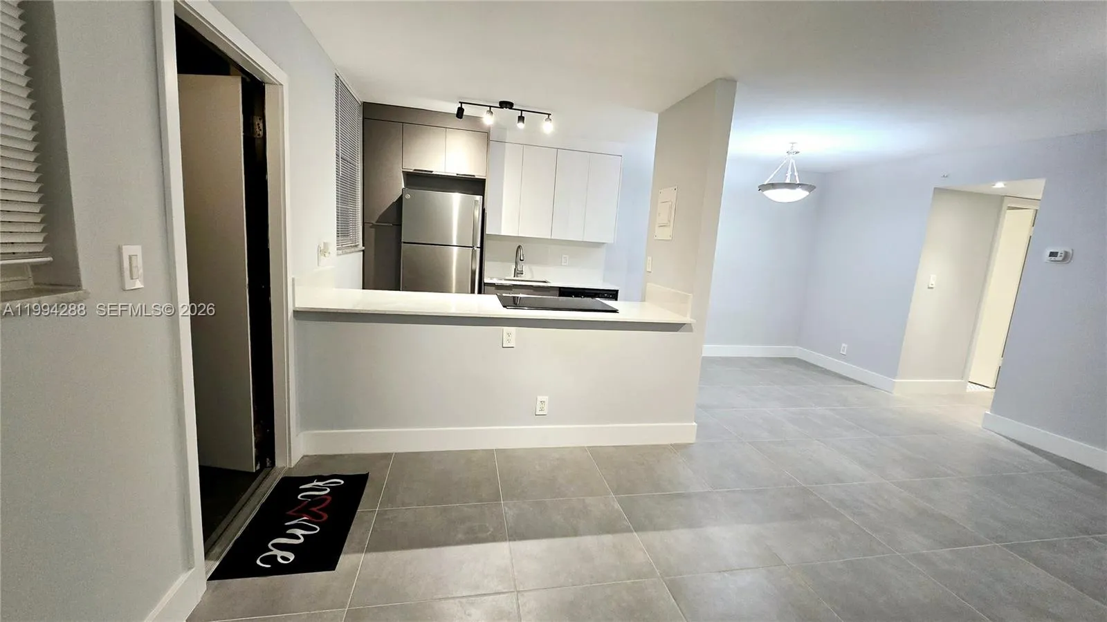 1 bedroom 1 bath for rent at 1811 Jefferson St # 202, Hollywood FL 33020