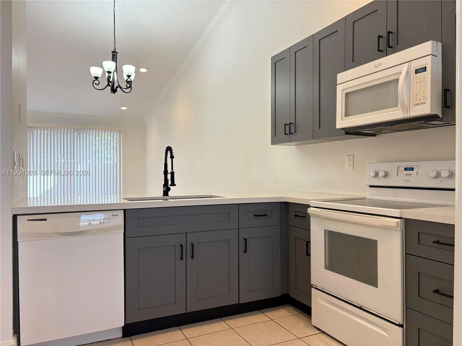 2 bedroom 2 bath for rent at 6702 NW 190th St # 6702, Hialeah FL 33015