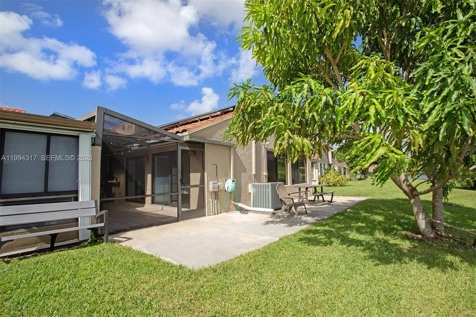 524 Village Lake Dr # 524, Weston FL 33326