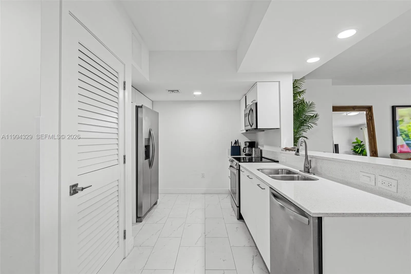 1850 Monroe St # 310, Hollywood FL 33020