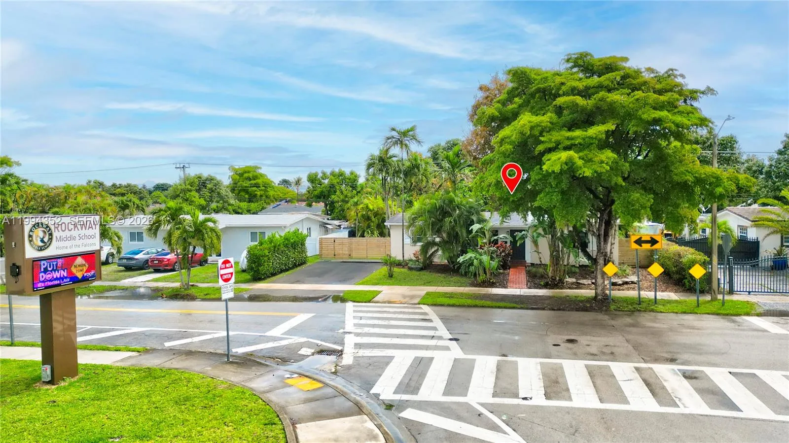 2905 SW 93rd Ct, Miami FL 33165