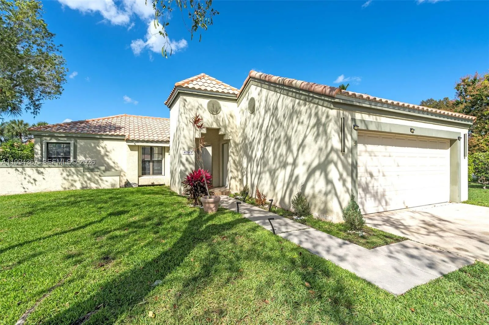 4787 NW 1st Dr, Deerfield Beach FL 33442