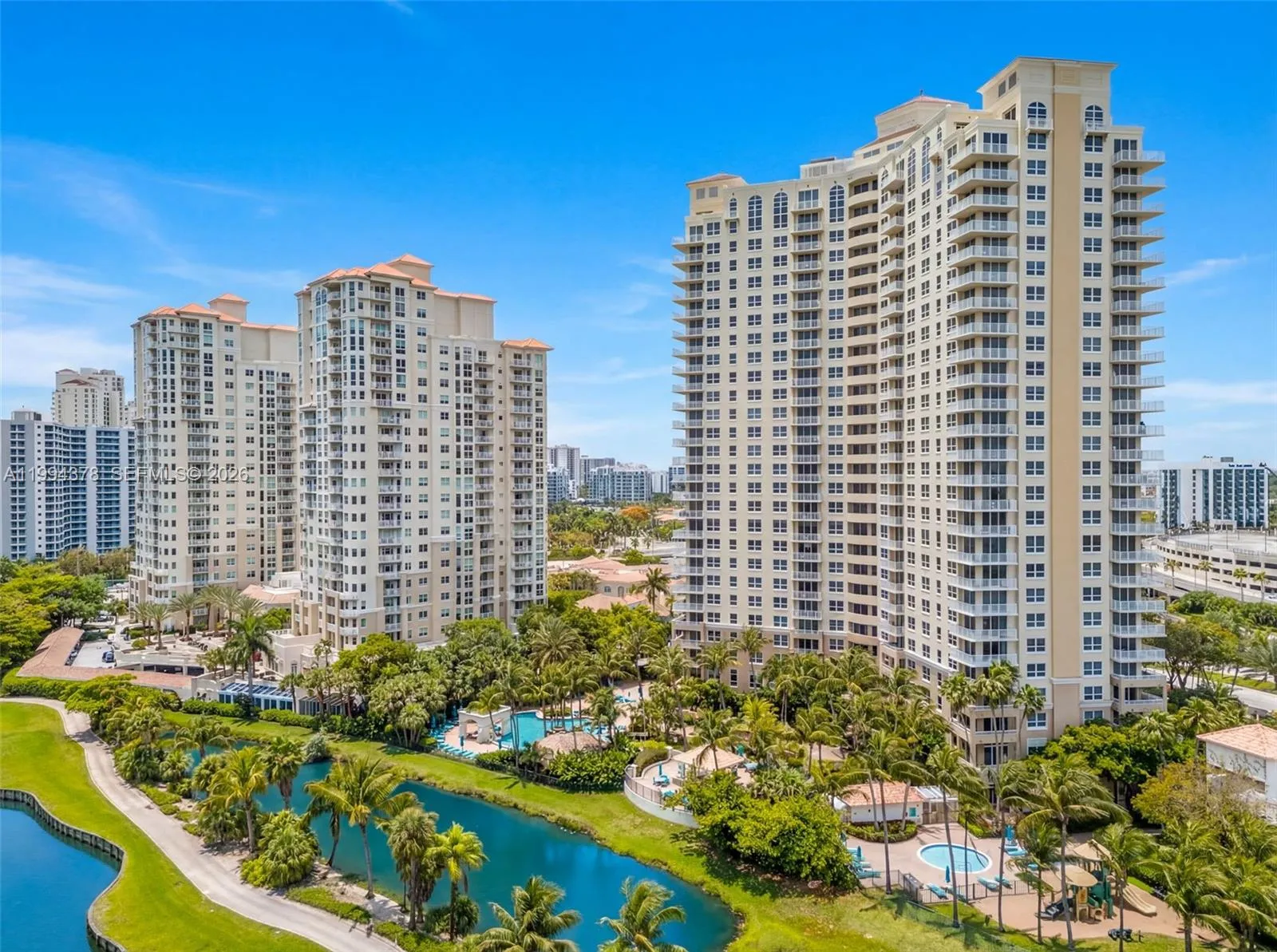 1 bedroom 1 bath for sale at 19501 W Country Club Dr # 602, Aventura FL 33180