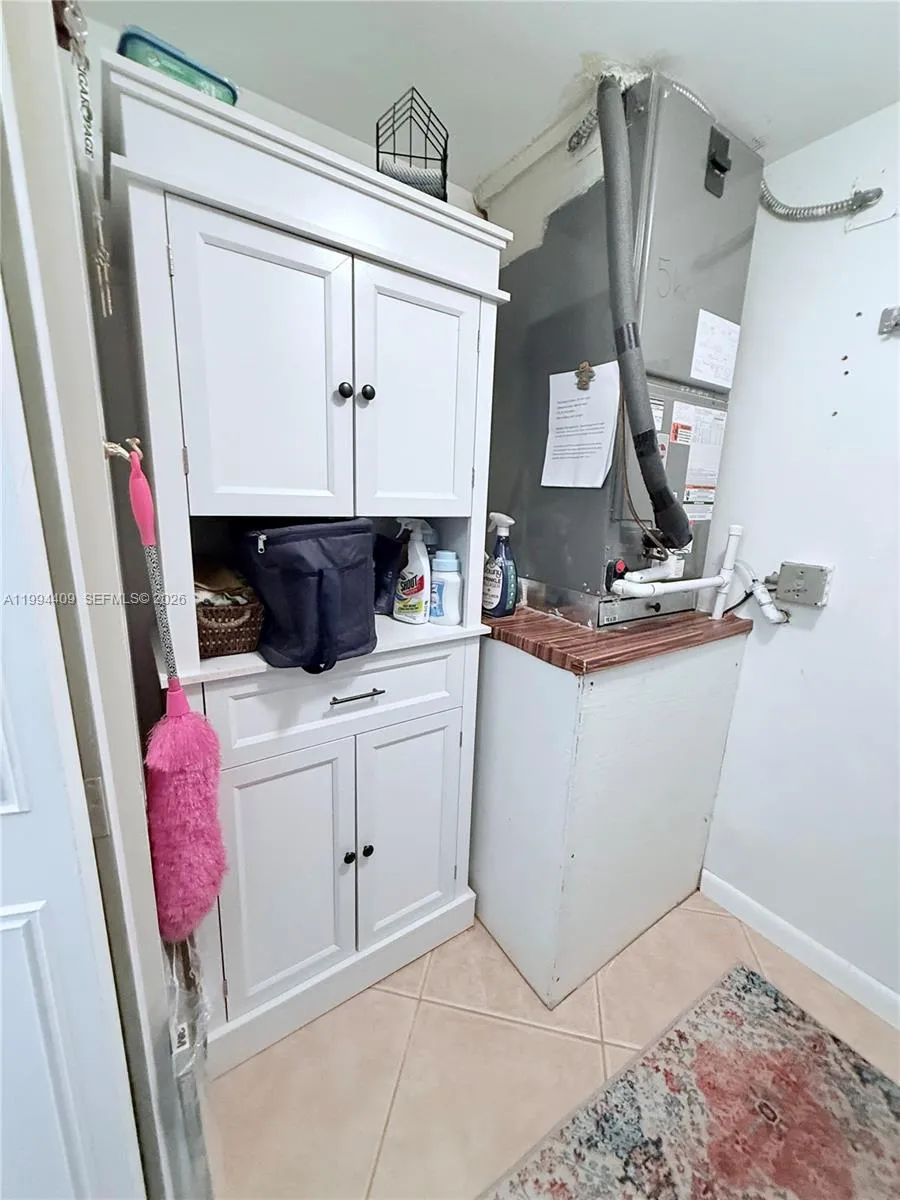 340 Pine Ridge Cir # 1, Green Acres FL 33463