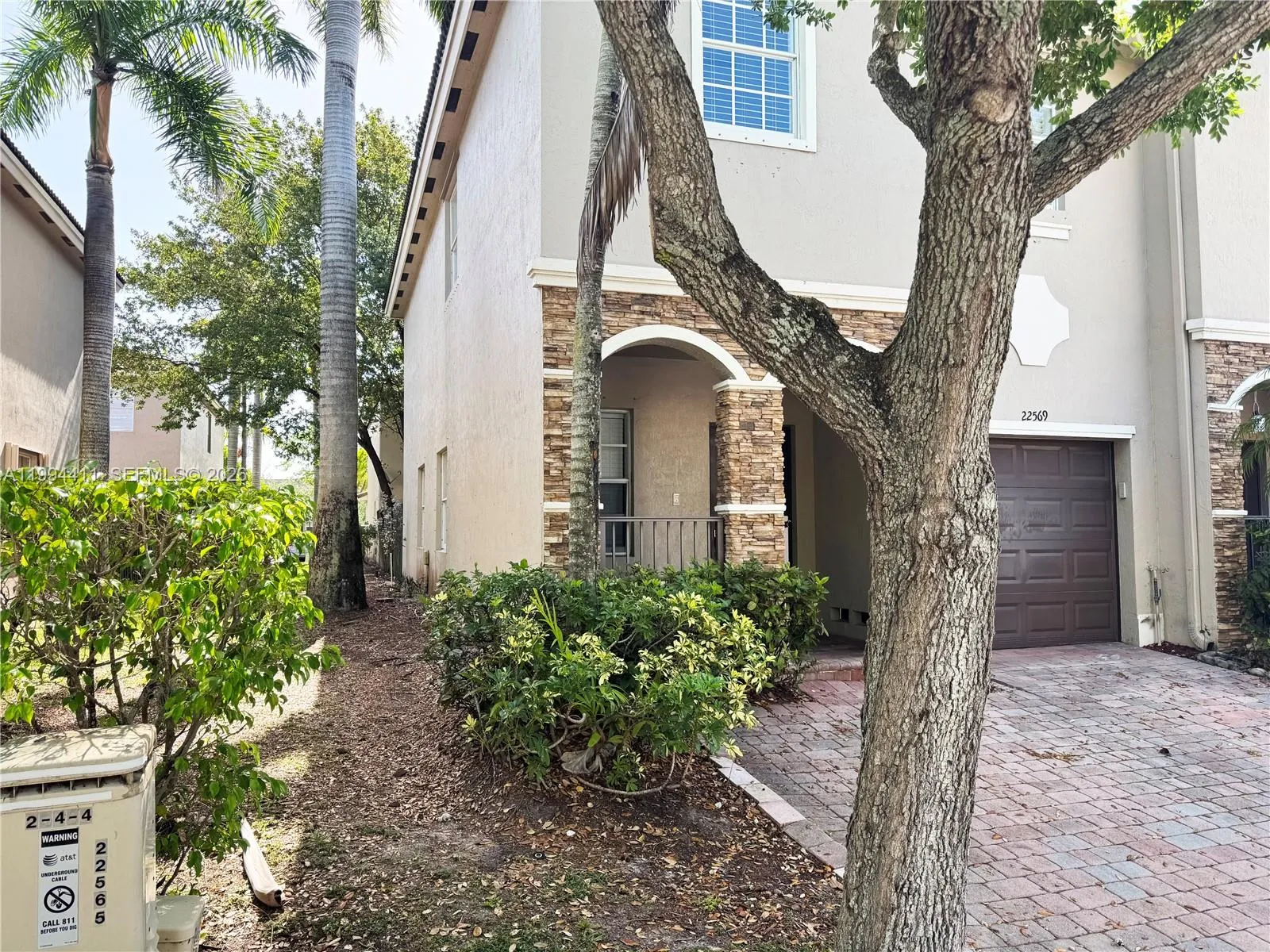 22569 SW 89th Pl, Cutler Bay FL 33190