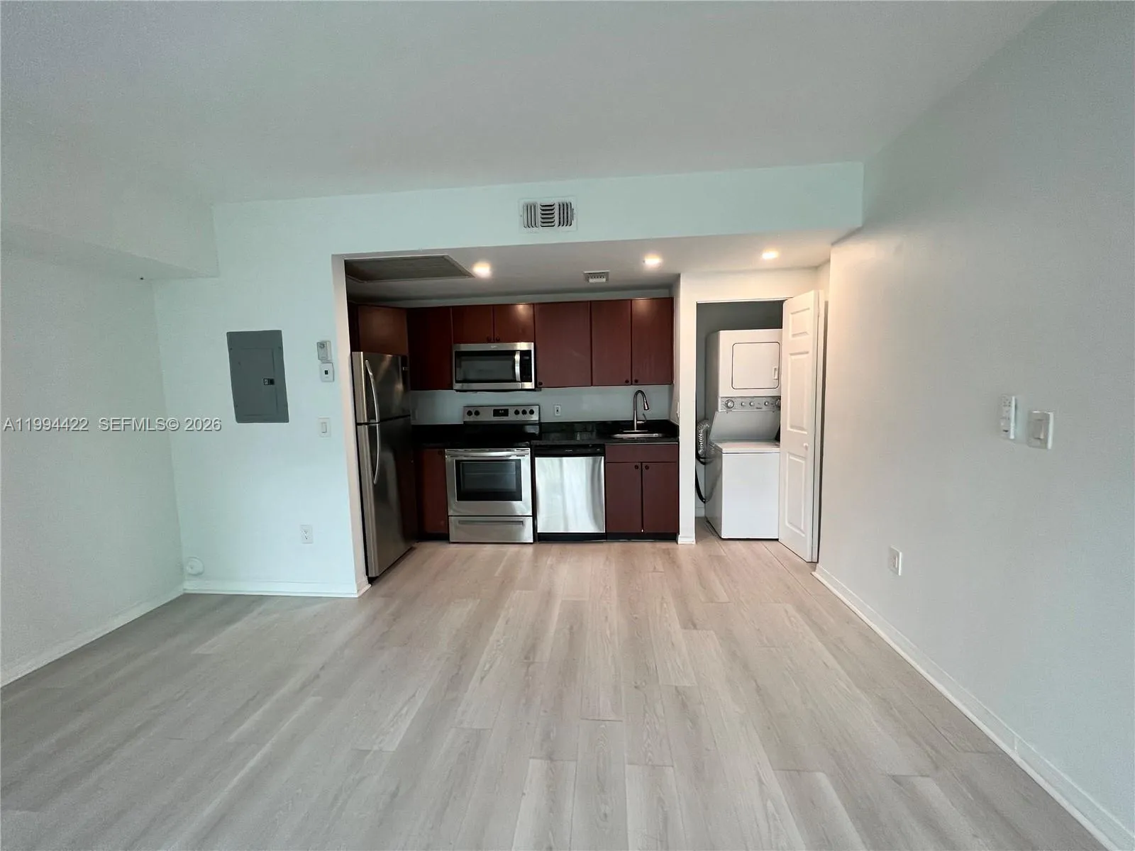 946 Bay Dr # 4, Miami Beach FL 33141