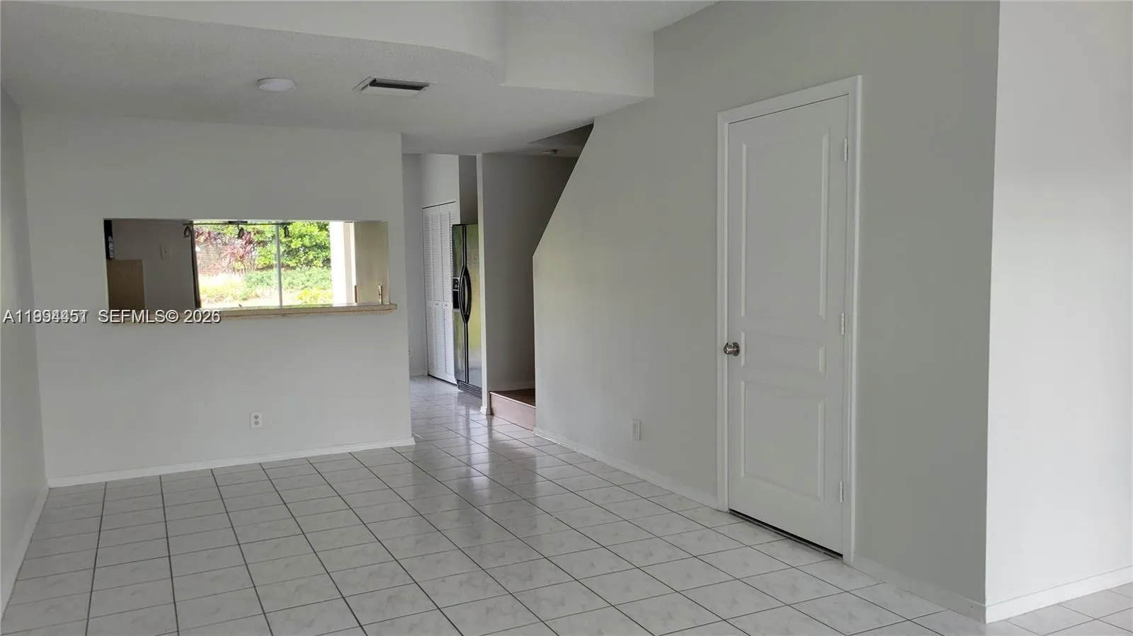 16731 Hemingway Dr, Weston FL 33326