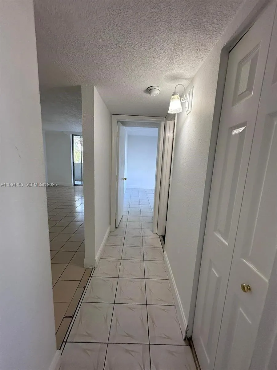 10000 NW 80th Ct # 2521, Hialeah Gardens FL 33016