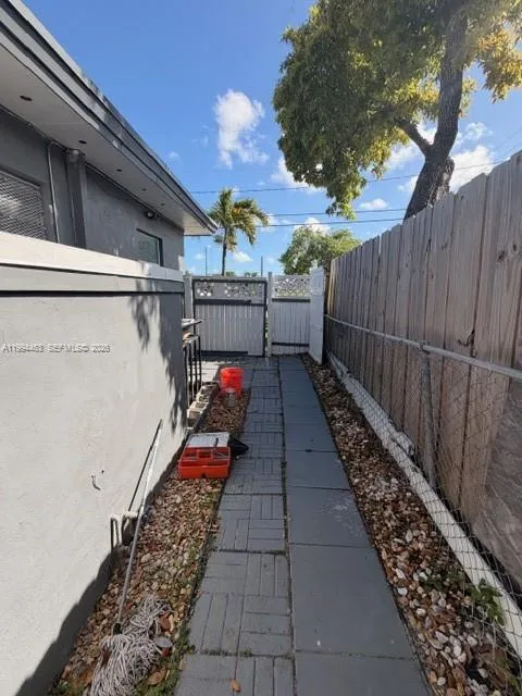 5693 Fletcher St # 2, Hollywood FL 33023