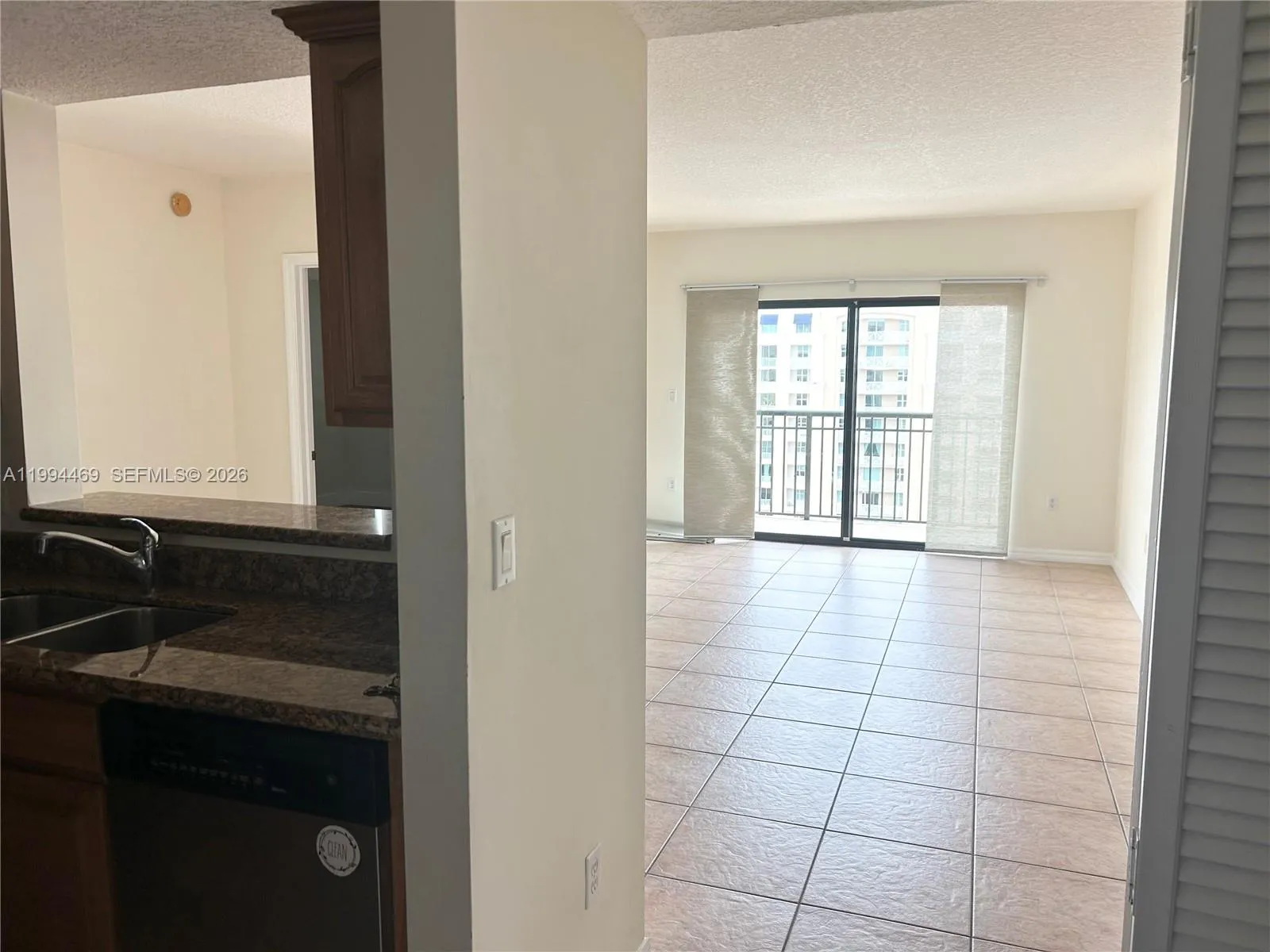 4242 NW 2nd St # 1412, Miami FL 33126