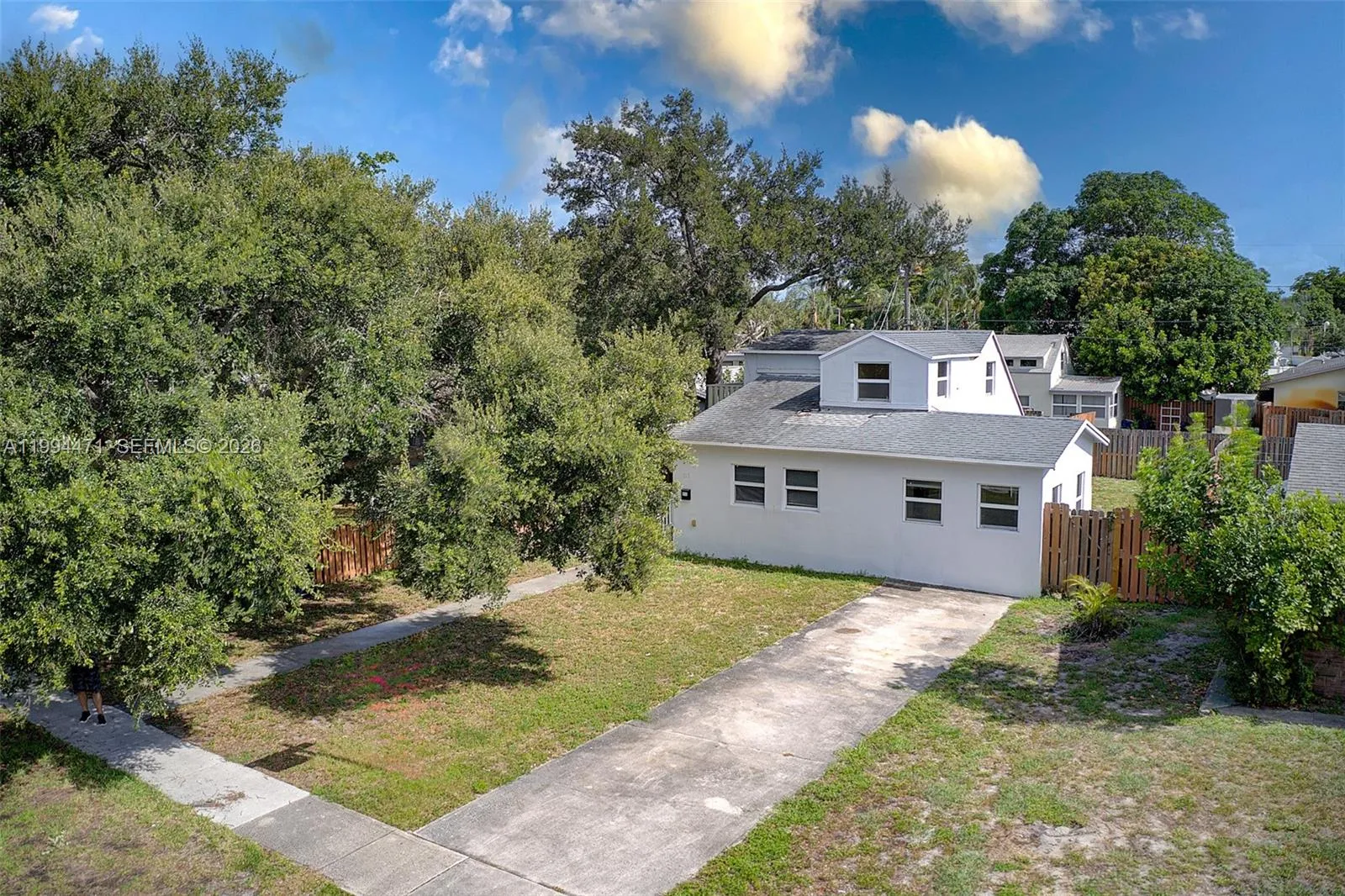 212 SW 11th St, Dania Beach FL 33004