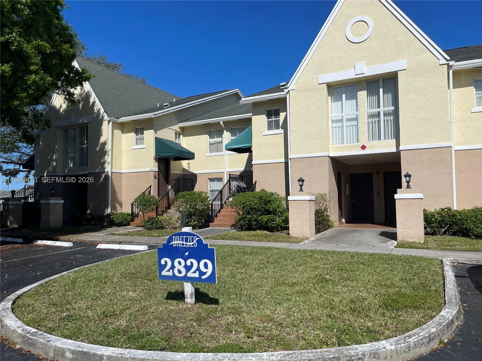 2829 N Course Dr # 104, Pompano Beach FL 33069