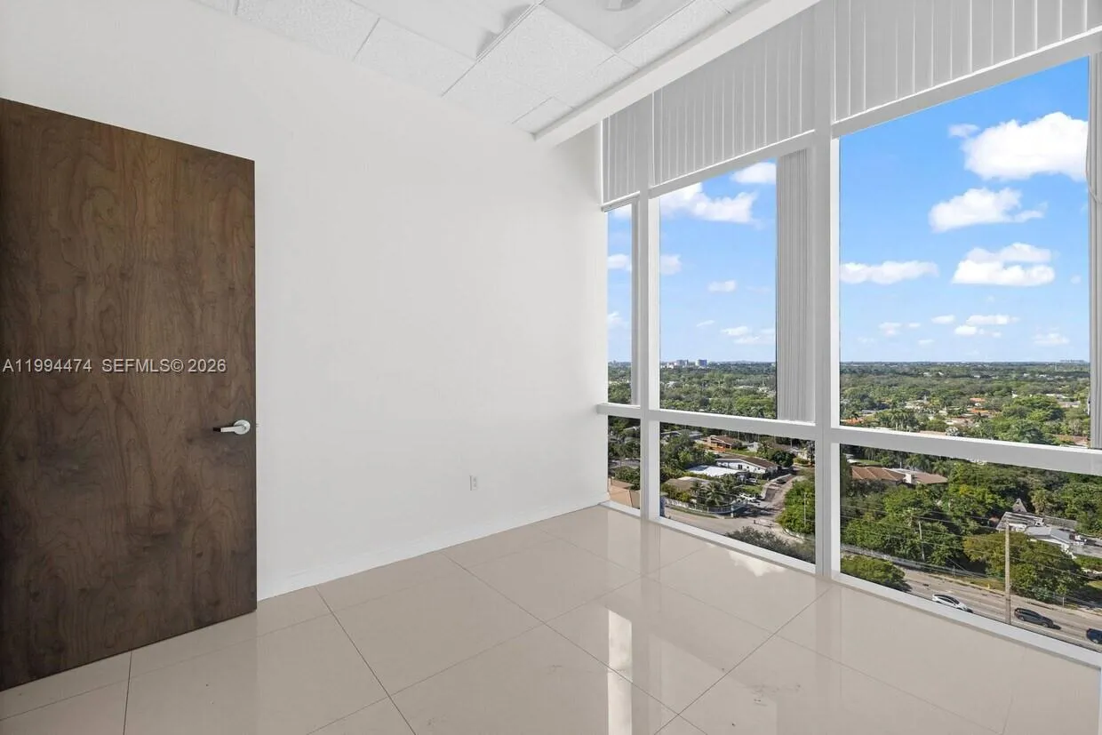 20200 W Dixie Hwy 809 Hwy, Miami FL 33180