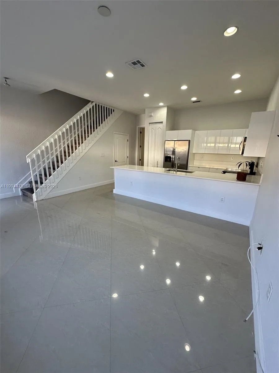 14623 SW 7th St # 12, Pembroke Pines FL 33027