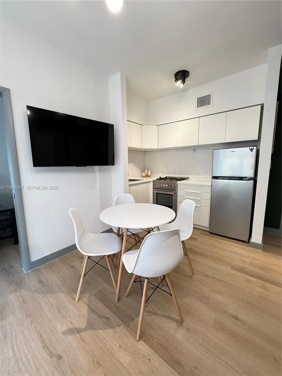 1320 Drexel Ave # 302, Miami Beach FL 33139