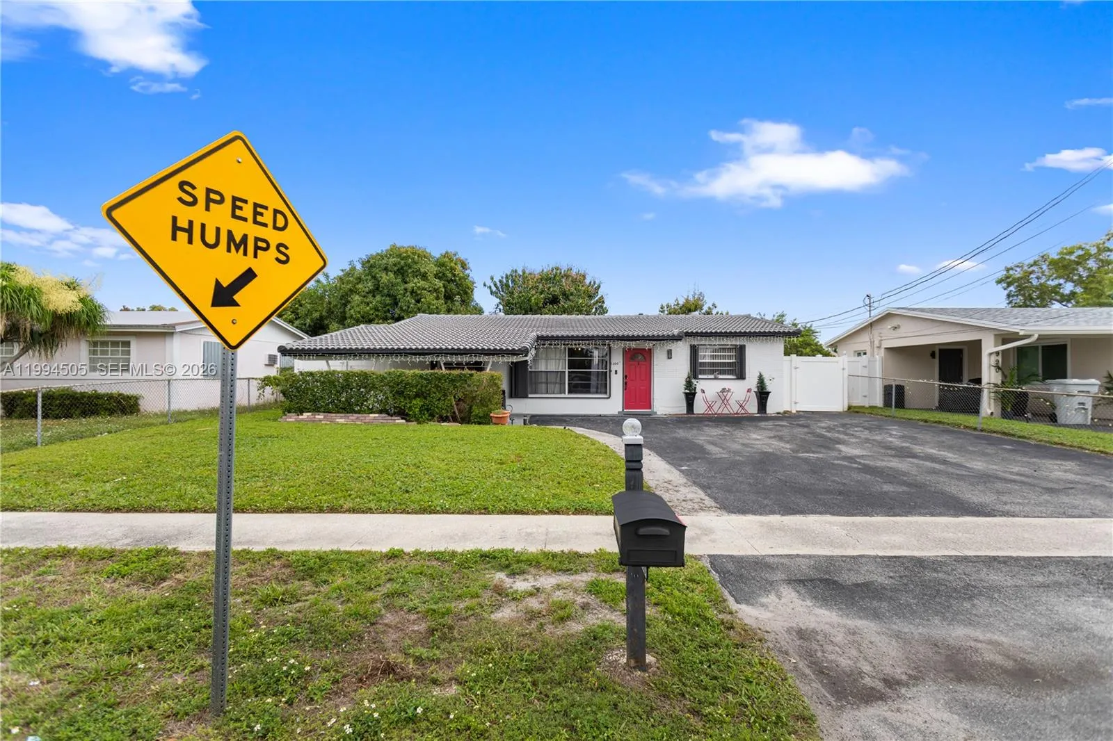 1000 NW 23rd Ter, Pompano Beach FL 33069