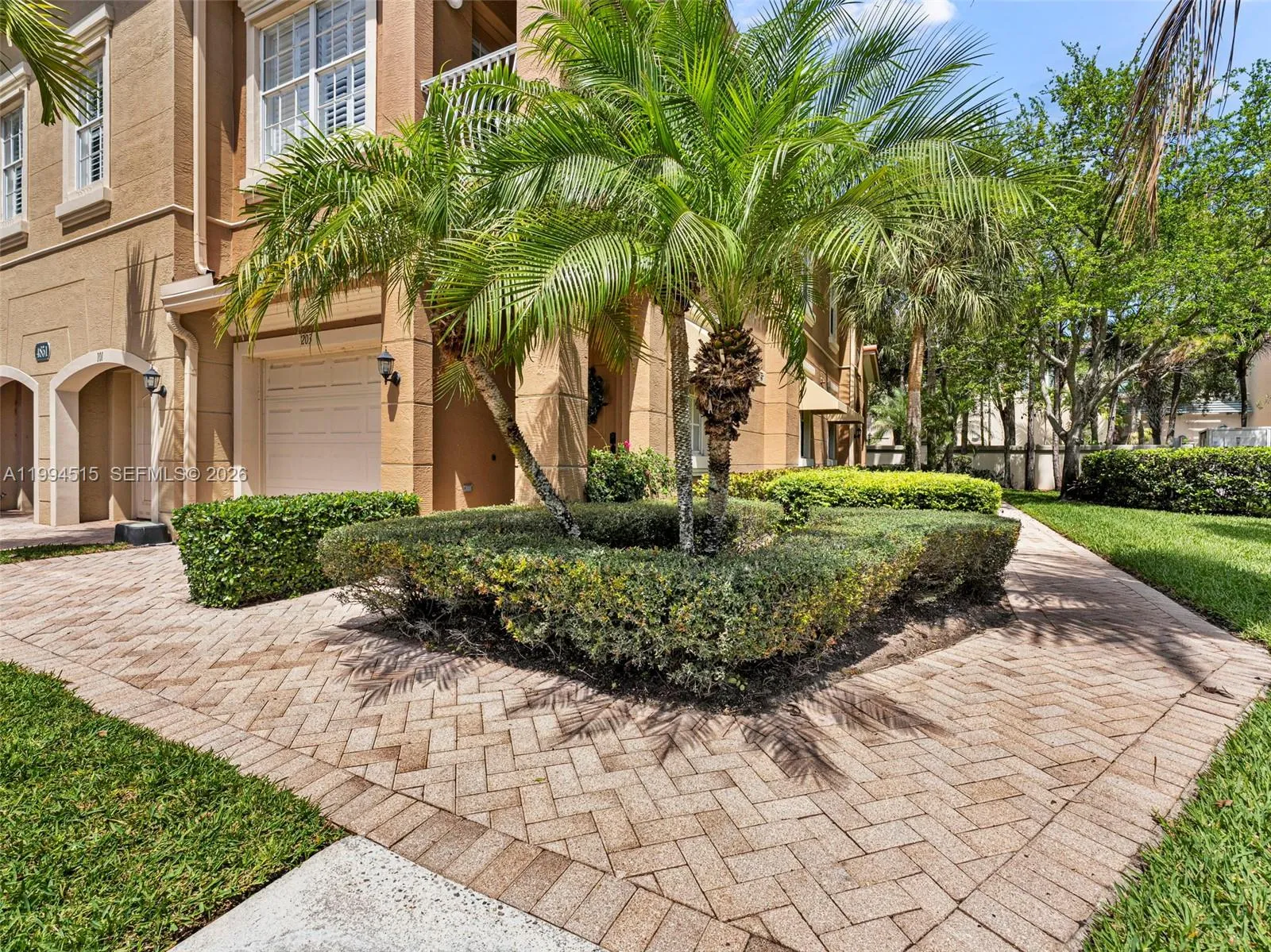 4851 Bonsai Cir # 101, Palm Beach Gardens FL 33418