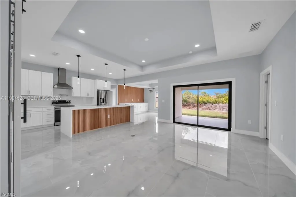 2806 Vera Ave S, Lehigh Acres FL 33976