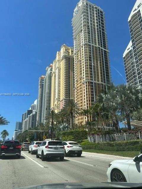 17021 N Bay Rd # 1004, Sunny Isles Beach FL 33160